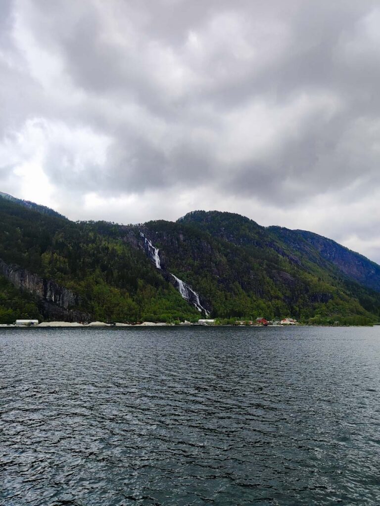 Noruega en 7 días: fiordo Mostraumen