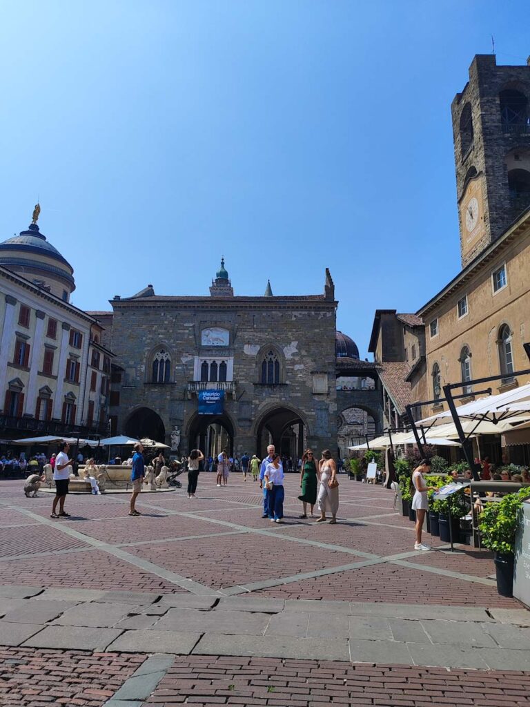 Qué ver en Bérgamo en un día: Piazza Vecchia