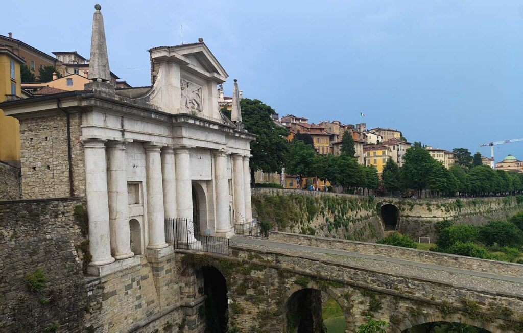 Qué ver en Bérgamo en un día: Porta San Giacomo