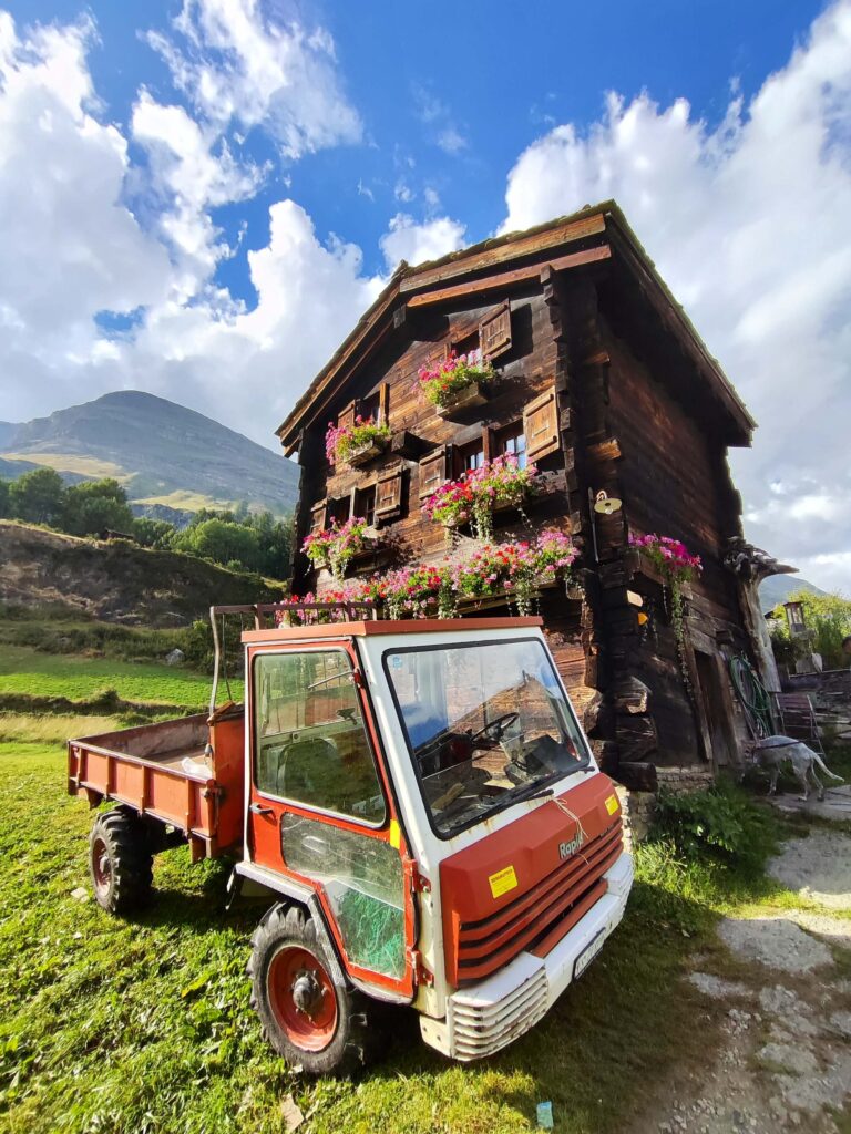 garganta Gornerschlucht con pasarelas de madera