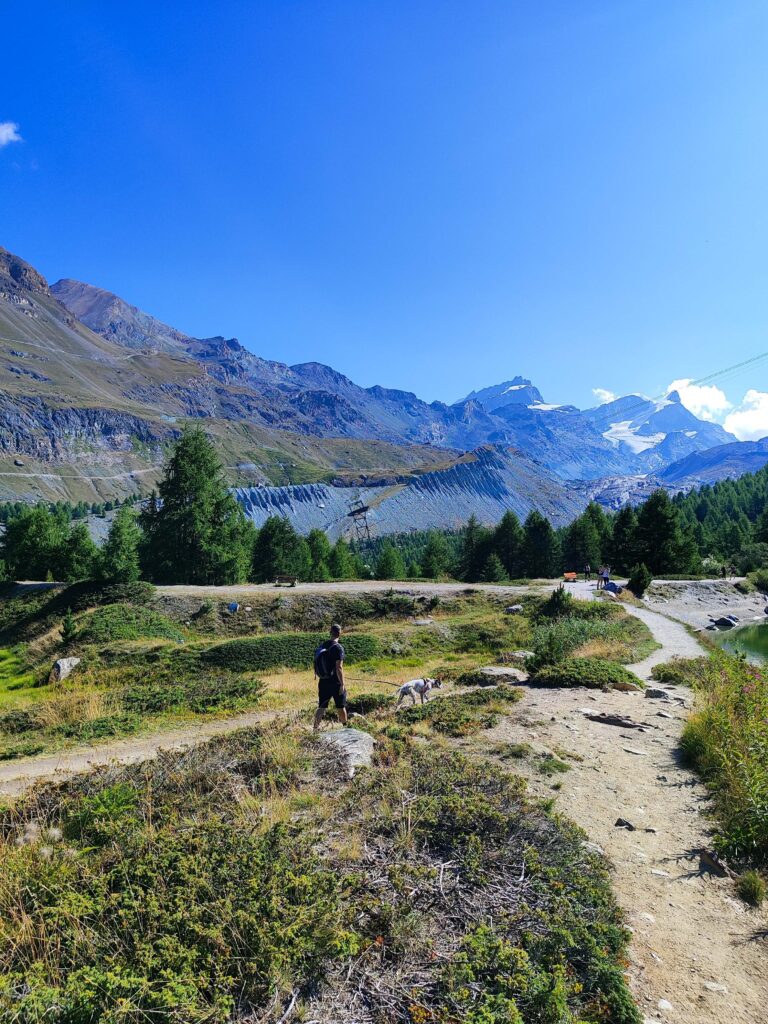 sendero de los 5 lagos en Zermatt